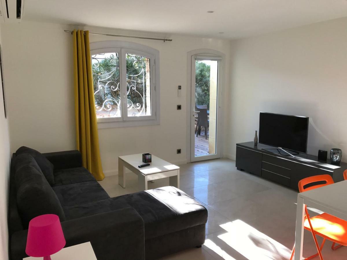 Le Nautile Villa Hyeres Bagian luar foto